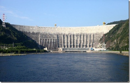 Саяно-Шушенская ГЭС в июле 2012 г. Фото пресс-службы ОАО РусГидро