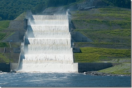 Водосброс Саяно-Шушенской ГЭС. Фото: Ирина Якунина