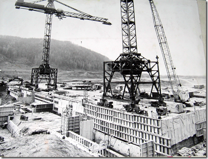 Основание плотины Богучанской ГЭС в восьмидесятые годы XX века. Фото пресс-службы ОАО РусГидро
