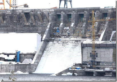 Богучанская ГЭС 4 апреля 2013 г. Фото пресс-службы ОАО РусГидро