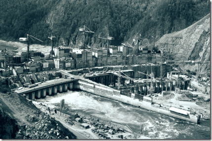 Строительство Саяно-Шушенской ГЭС (фото с веб-сайта ОАО РусГидро)