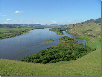 Река Селенга, на которой планируется строительство монгольской ГЭС Шурен